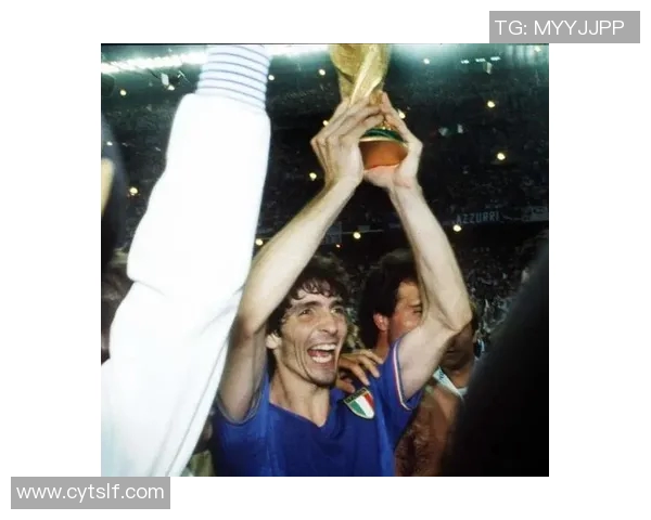 足球9号球星的传奇人生与不朽荣耀：从少年梦想到巅峰时刻的辉煌历程