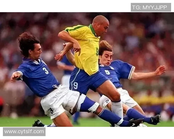 欧冠舞台上的巨星风采 这些球员如何定义欧洲顶级赛事荣耀 欧冠舞台上的巨星风采 这些球员如何定义欧洲顶级赛事荣耀